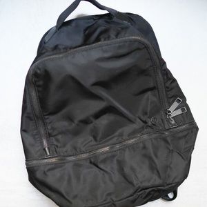 Lululemon backpack (City adventurer backpack)